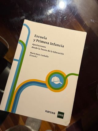 libro UNED escuela y primera infancia