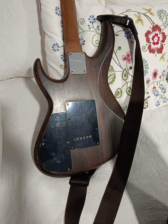 Guitarra eléctrica Kohler