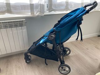 Carro Baby Jogger, plástico de lluvia y portavaso