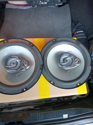 Altavoces coche Pioneer 240 W
