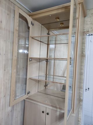 Vitrina de cristal de salón