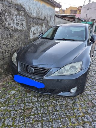 Faróis lexus is220d