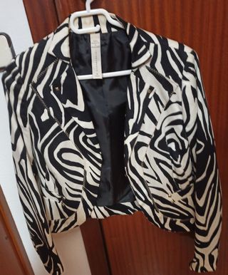CHAQUETILLA PARA  CHICA