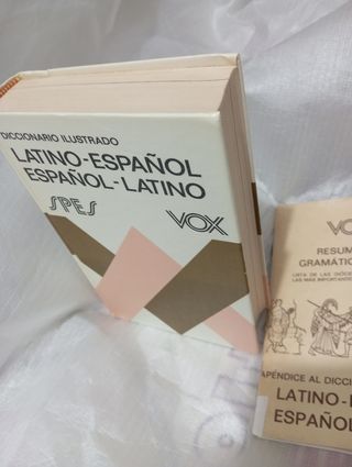 diccionario_illustrado_latino_espanol_vv
