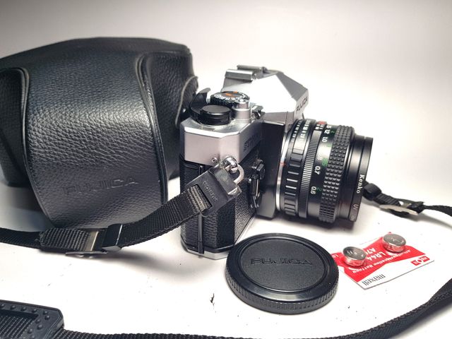Camara  FUJICA STX-1N con X-FUJINON 1:1,9/50mm FM