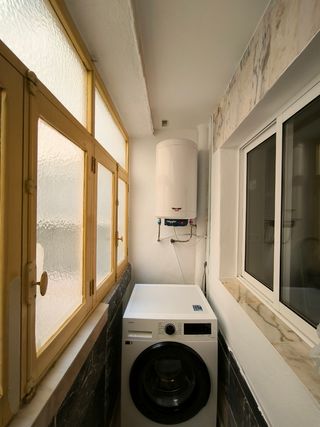Se alquila habitación en piso reformado y céntrica