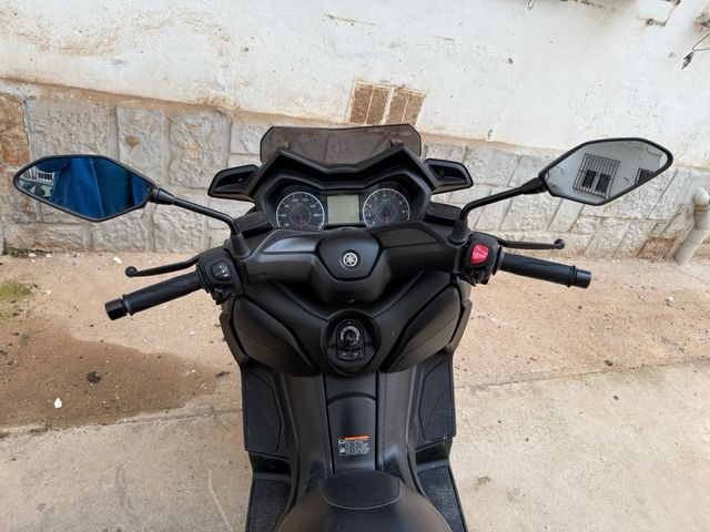 Yamaha XMAX 300 ABS