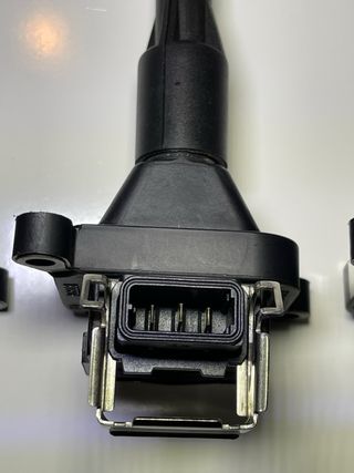 3 Bombinas para bmw E46 con 127000km marca Bosch