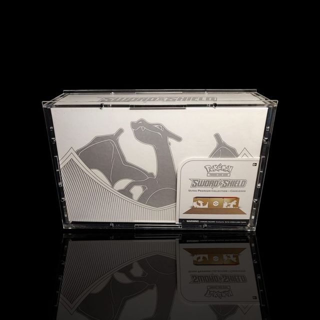 Caja Case acrílico UPC Charizard