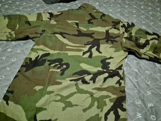 Camisa y gorra Militar
