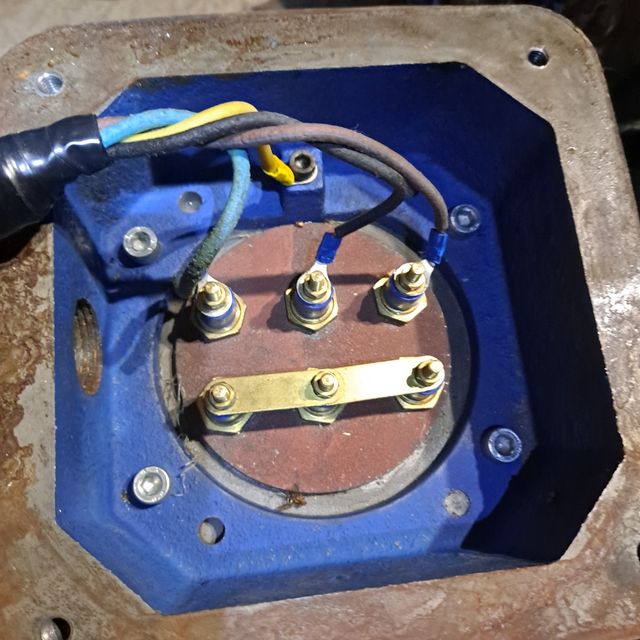 MOTOR TRIFÁSICO ANTIDEFLAGRANTE 