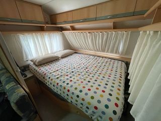 Caravana Knaus Country 560