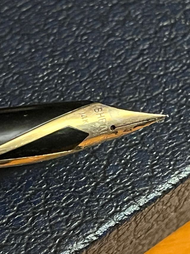 Estilográfica Sheaffer Imperial GoldFilled