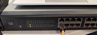 Switch Cisco SR2024