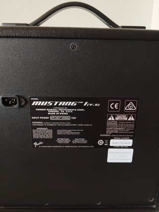 Amplificador Fender Mustang I v.2 20W