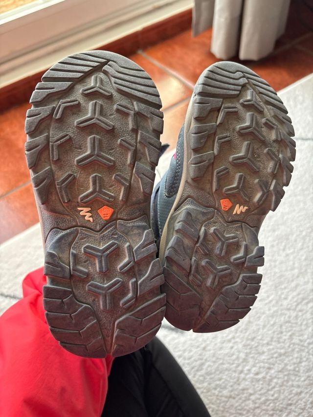 Botas de montaña niña