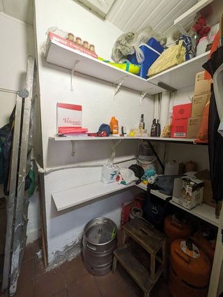 Local comercial en venta en El Castell-Poble Vell en Castelldefels