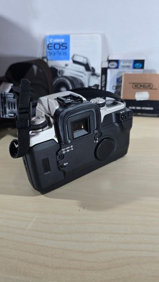 CANON EOS50 CON OBJETIVO CANON EF 75-300