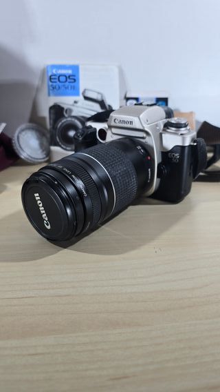 CANON EOS50 CON OBJETIVO CANON EF 75-300