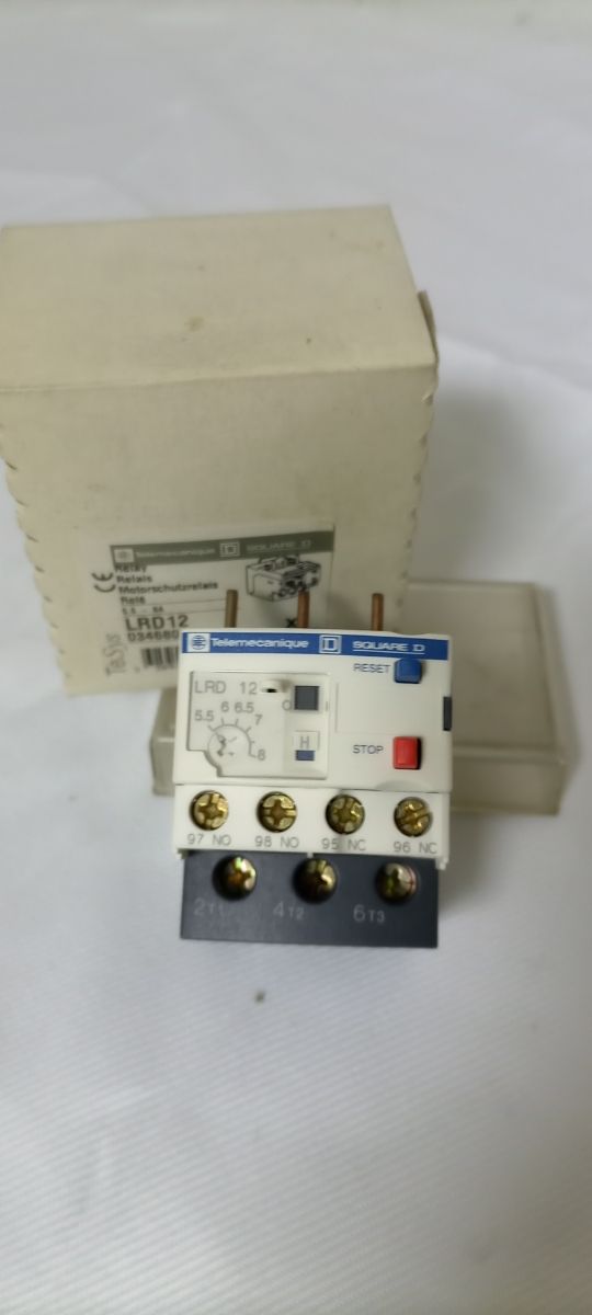 Relé térmico Telemecanique LRD12