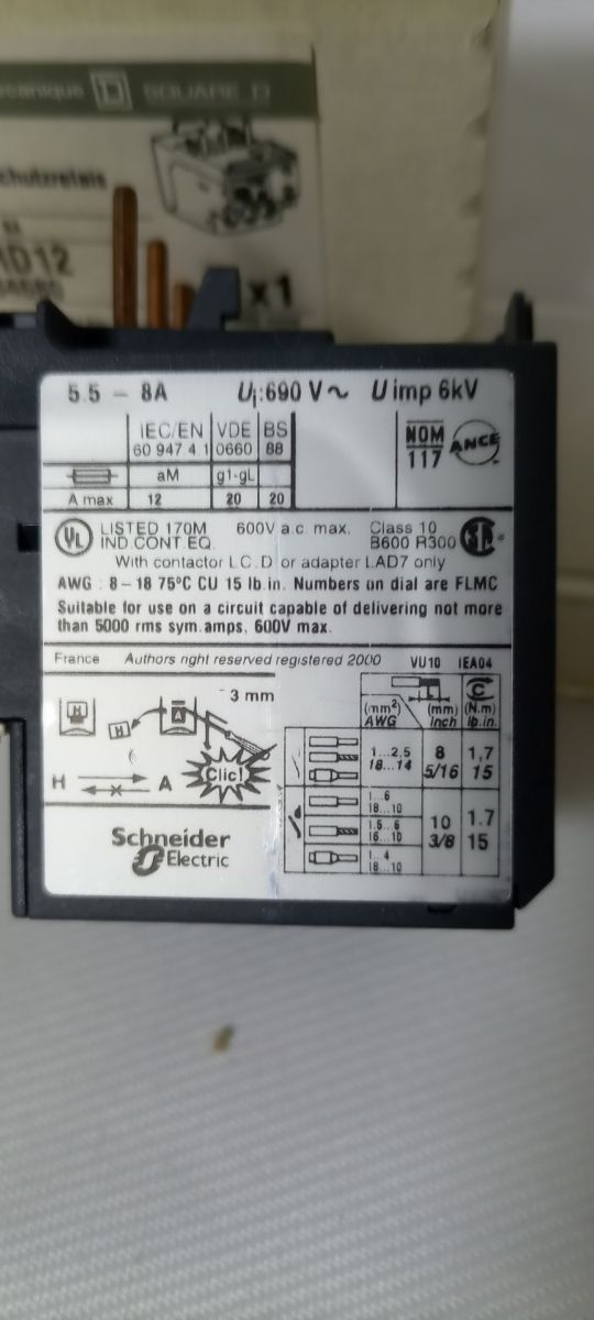Relé térmico Telemecanique LRD12