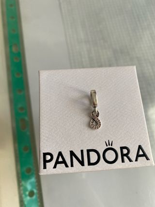 Charm Infinito diamante rosa