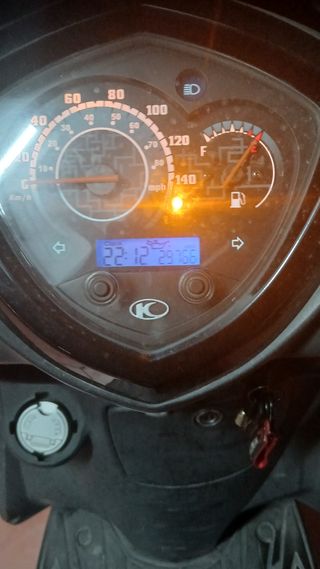 Moto 125 kymco agility 30.000km
