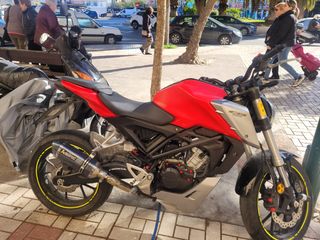 Moto Honda CB 125 R