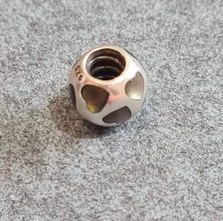 Charm Pandora nácar