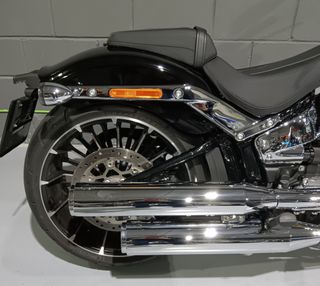 HARLEY DAVIDSON BREAKOUT