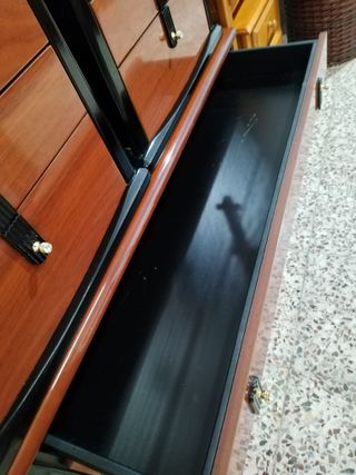 CAJONERA BAJA MARRÓN OSCURO Y NEGRO