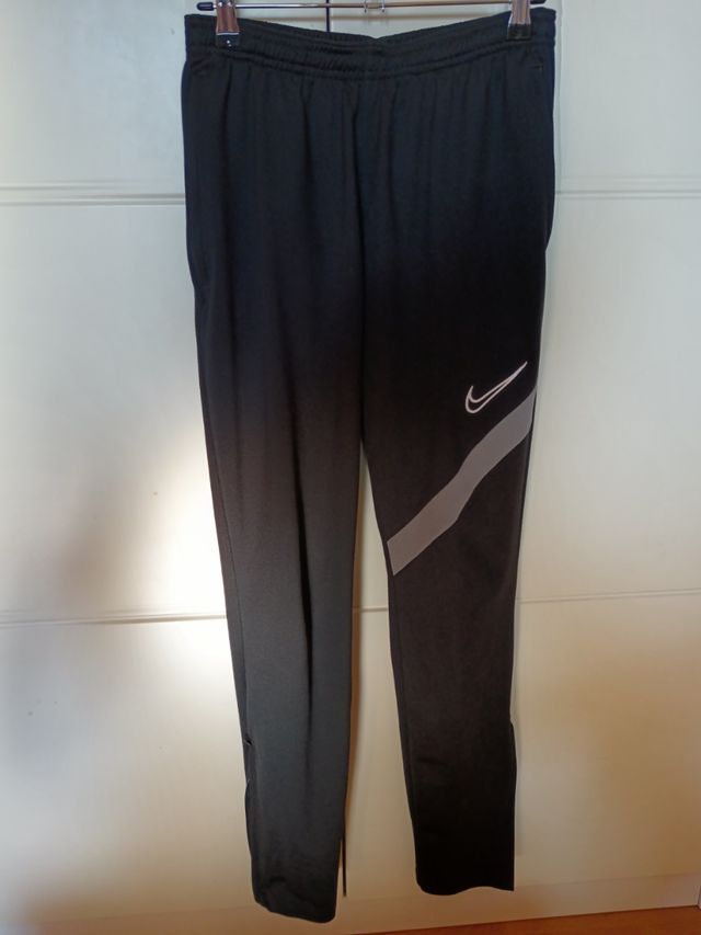 Pantalón Nike chándal