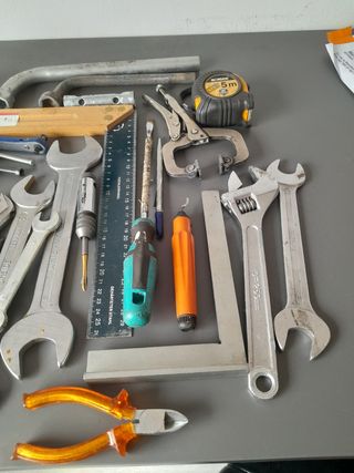 Conjunto de herramientas con caja