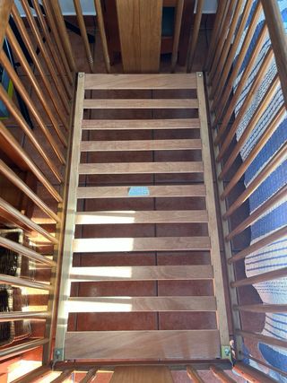 Cuna de madera de MICUNA