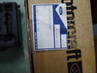 caja reles/fusibles ford scort