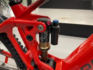 BICI ENDURO ELECTRICA MONDRAKER CRAFTY CARBON RR