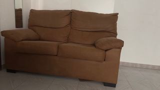 Sofa dos plazas 