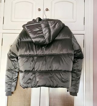 Abrigo metalizado oversize 