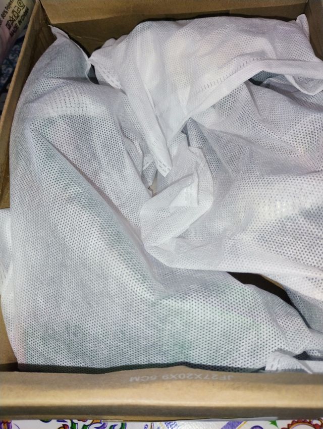 Zapatos verdes de raso y pedreria 