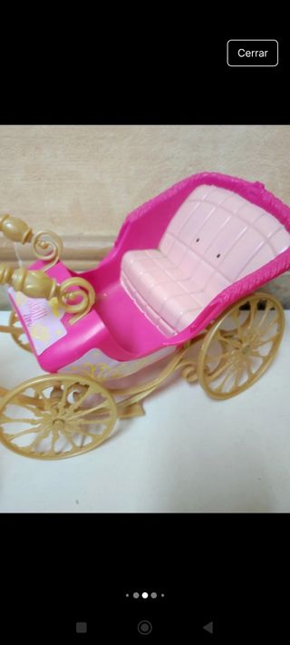 Muñeca cenicienta con carruaje y caballo