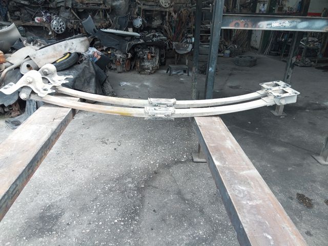 Ballestas traseras de Renault master