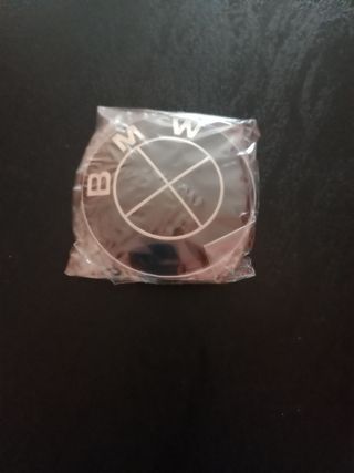 Insignia BMW para capón