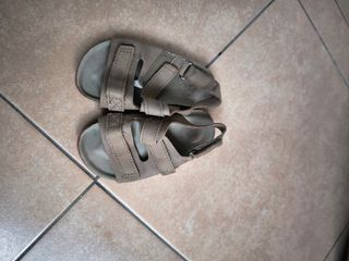 Sandálias bebé tamanho 20