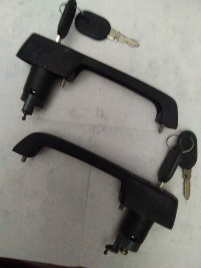 Maneta delantera Fiat Uno 5p 88. Nuevo