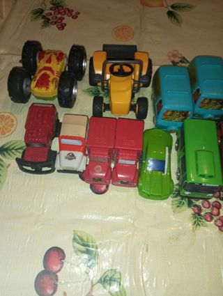 Lote de coches de juguete