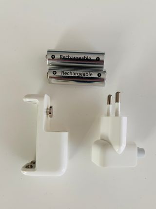 Cargador de pilas AAA Apple A1360