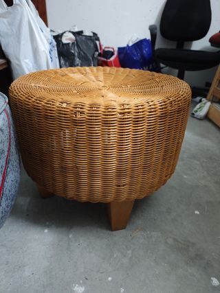 Sillón, mesita