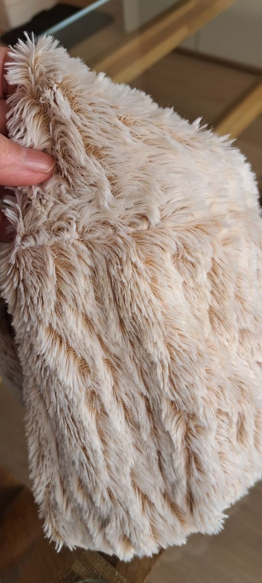 Cuello de pelito 