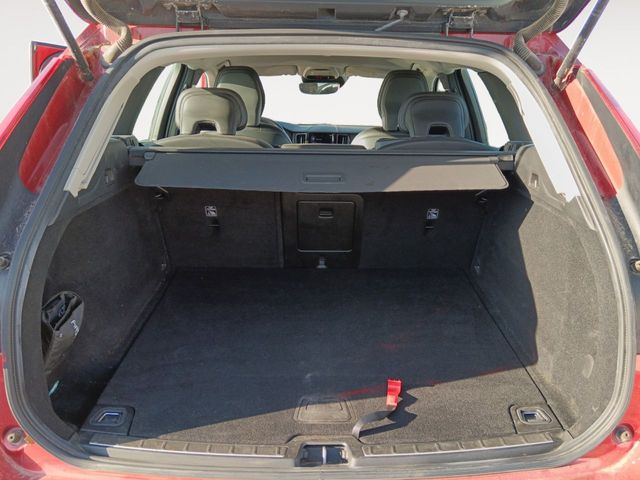 Volvo XC60 Momentum 2WD