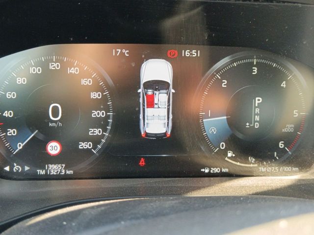 Volvo XC60 Momentum 2WD